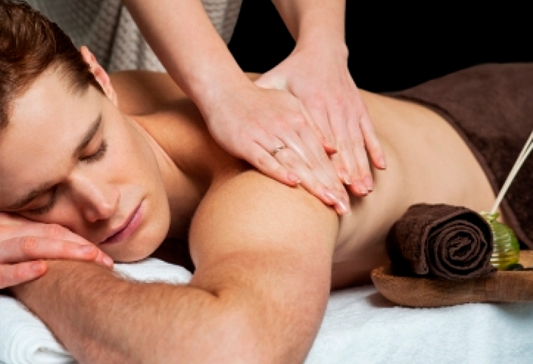  Todo lo que necesitas saber del masaje tántrico
